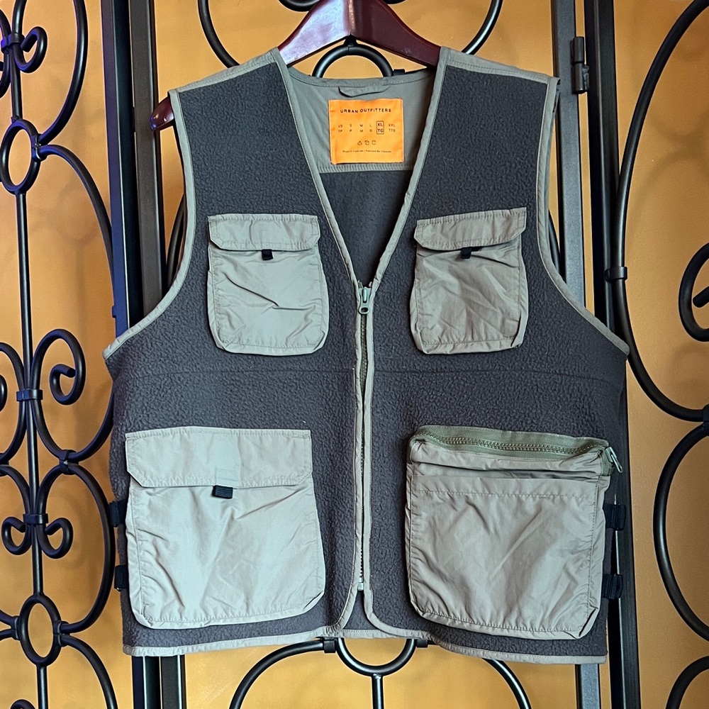 URBAN OUTFITTERS Fishing Utility Vest